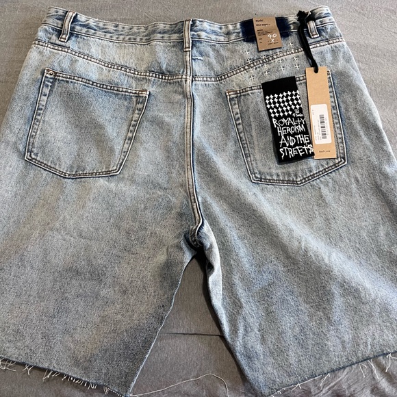 Men’s KSubi shorts - Picture 3 of 9